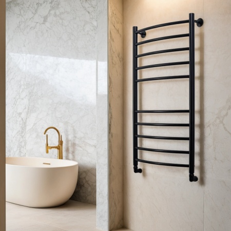 Фото Полотенцесушитель водяной Comfysan Ноуми (Noumi) W-10 100/50, черный