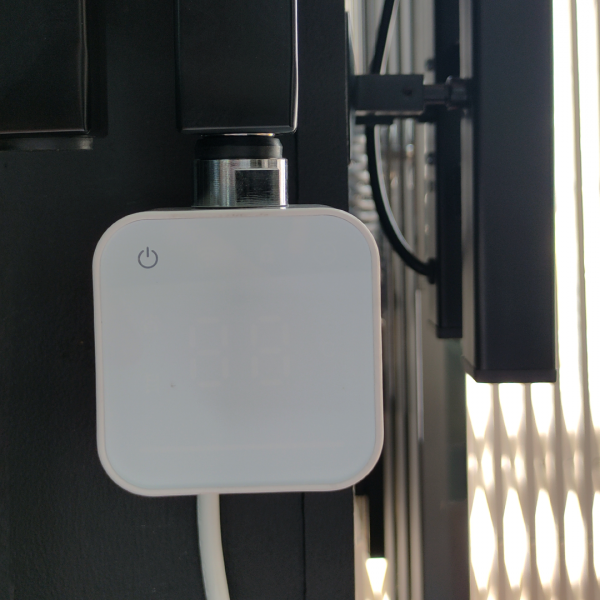 Электрический ТЭН LUX-04М-300 с дисплеем и таймером (сенсор) 300W белый