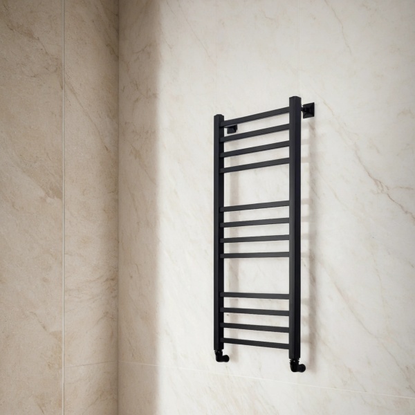 Фото Полотенцесушитель водяной Comfysan Пиоли-К (Pioli-K) W-10 100/40, черный